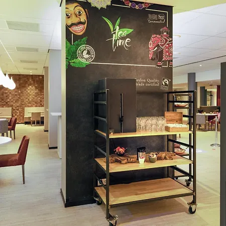 Novotel World Forum Hotel 4*