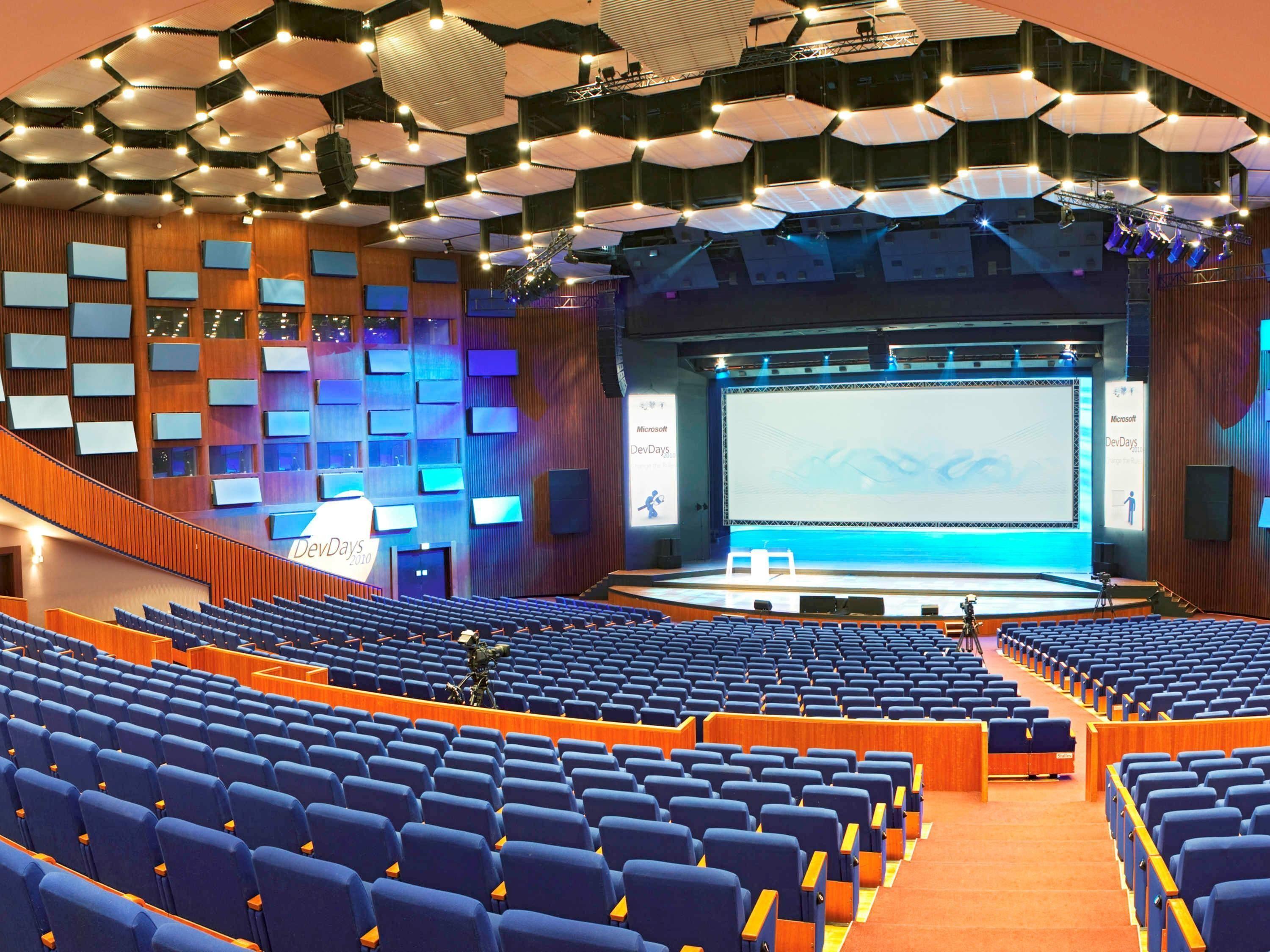 Novotel World Forum 4*